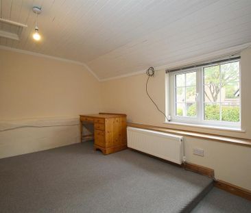 2 bedroom semi-detached house to rent - Photo 6