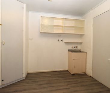 Little Gem On Flynn - Photo 6