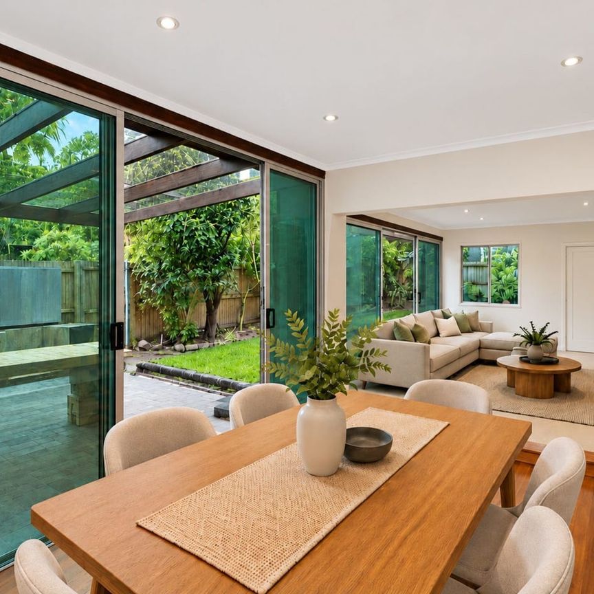 Charming Freestanding Home in Exclusive Oceanside Area - Photo 1