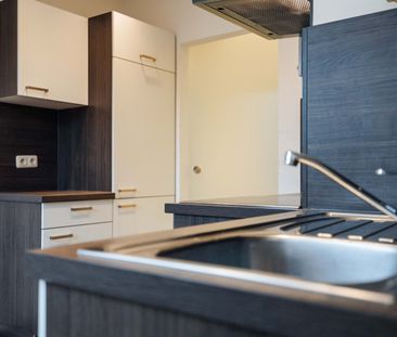 1. MONAT MIETFREI I AB SOFORT VERFÜGBAR I ZENTRALE LAGE I BALKON I ... - Foto 1