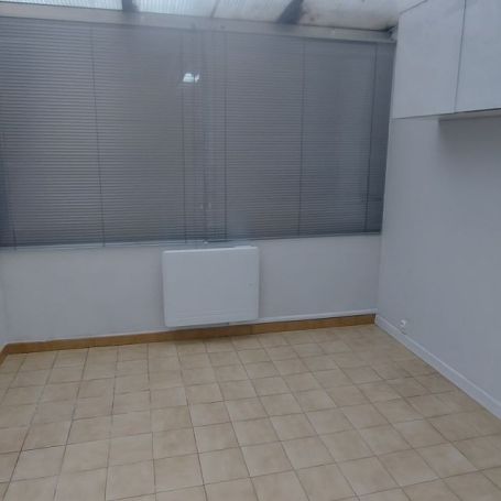Location Appartement P2 Véranda et Terrasse Simiane-collongue - Photo 1