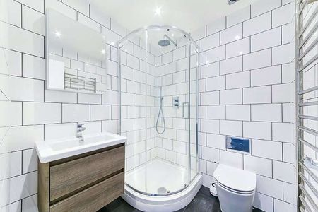 Offered with a superb internal specification this 2 double bedroom apartment to rent. - Photo 5