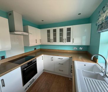 2 bedroom apartment to rent - Photo 3