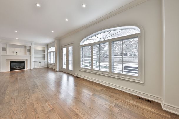 For Lease - 112 Kingsway Crescent, Toronto, Ontario - Photo 1