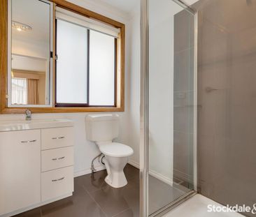 Charming Family Home - A1 Location! - Photo 4