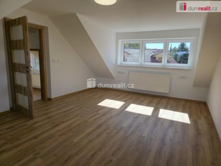 Pronájem bytu 3+kk 74 m2 - Fotografie 5