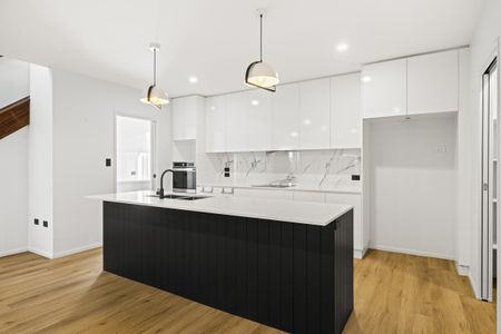 8a Lilley Street, East Toowoomba QLD 4350 - House For Rent - $700 | Domain - Photo 4