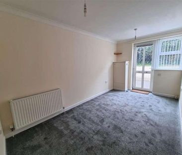 Ringwood Road, Poole, BH12 - Photo 3