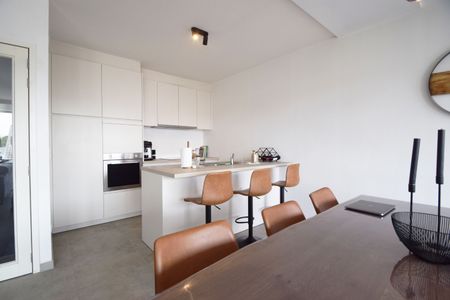 Makkelijk bereikbaar appartement met 2 slaapkamers vlakbij het centrum - Photo 3