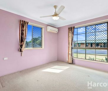 17 South Street, Urangan, Qld 4655 - Photo 2