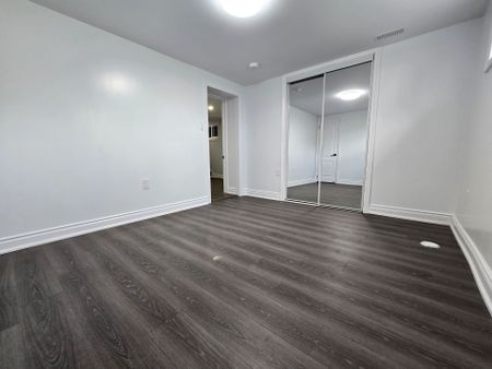 For Lease - 14 Charles Street, Brampton, Ontario - Photo 2