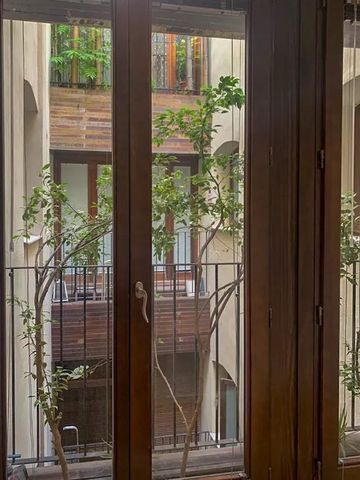 Carrer de Vinatea, Valencia, Valencian Community 46001 - Photo 3