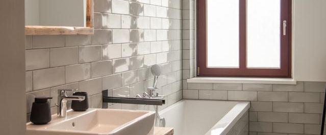 neu sanierte 2 Zimmerwohnung in Trachauer Stadthaus - Foto 1