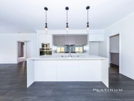 “Spacious 4-Bedroom Family Home with Pool – Walk to Burns Beach” - Photo 3