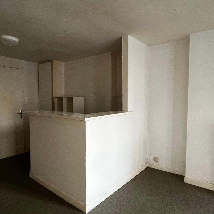 Location Appartement 1 pièce 26m² LILLE 59000 - Photo 1