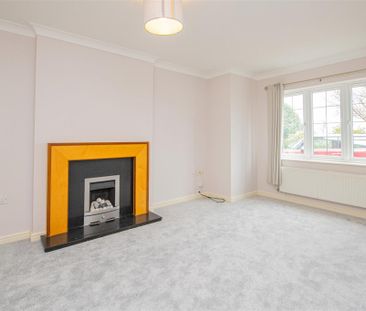 4 bed House - Detached To Let - Photo 2