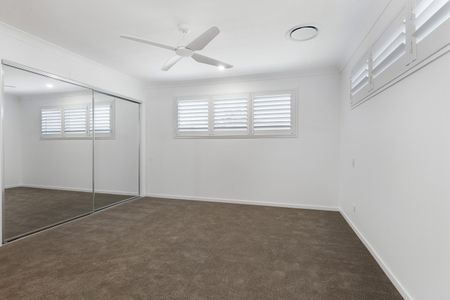 Brand New Townhouse close to Beach - Photo 3