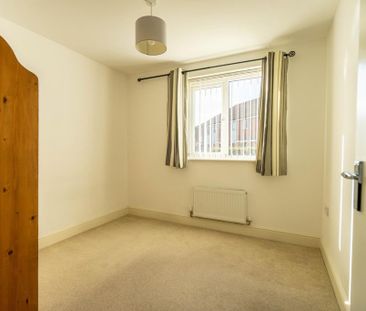 2 bedroom ground floor flat to rent - Photo 4