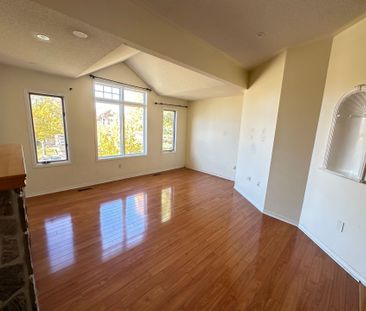 For Lease - 77 Forestgrove Circle, Brampton, Ontario - Photo 3