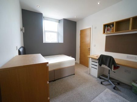 Flat 1, Seion Chapel Ambrose Street - Photo 4