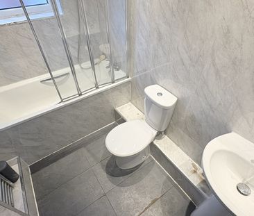 Broughton Street, Preston - Photo 3