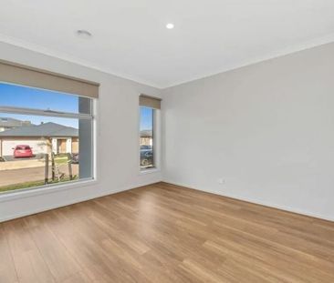 9 Heidelberg Street, Mambourin - Photo 5