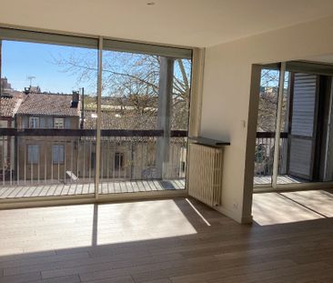 Location Appartement 4 pièces 97m² - Photo 5