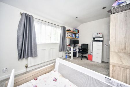 2 bedroom semi-detached house to rent - Photo 5