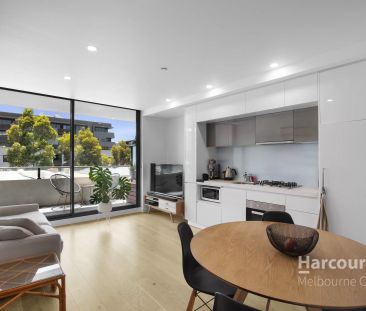 Embrace the Bay: Modern Port Melbourne Living! - Photo 4