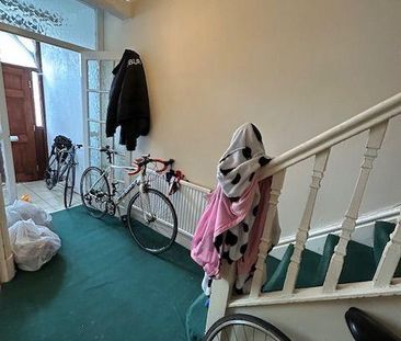 6 bedroom semi-detached house to rent - Photo 5