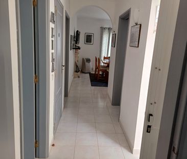 Andar de Moradia T2 Arrendamento de Outubro a Junho - Photo 5