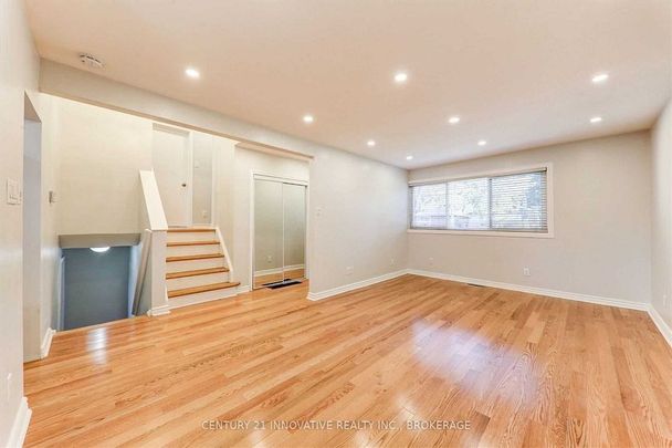 For Lease - 886 Brimorton Drive Unit# Main, Toronto, Ontario - Photo 1