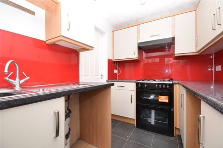 22, Syke Close, Tingley, Wakefield, WF3 1NA - Photo 4