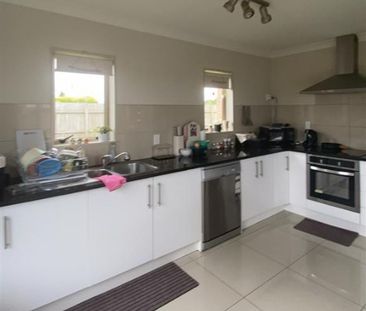 24 County Drive, Hawera - Photo 2