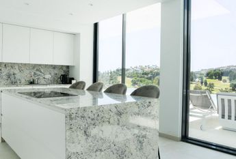 5 bedroom luxury Villa for rent in Benahavís, Andalusia