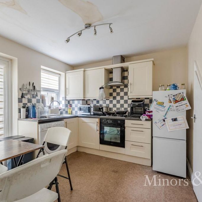 3 bedroom terraced house to rent - Photo 1