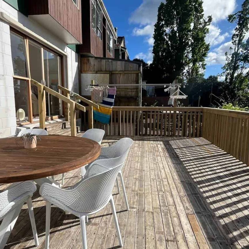 Spacious Family Home with Extra Living and Ent... - Photo 1