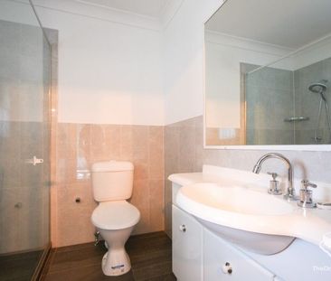 INSPECTION CANCELLED Charming 3-Bedroom Townhouse in Prime Sherwood... - Photo 6