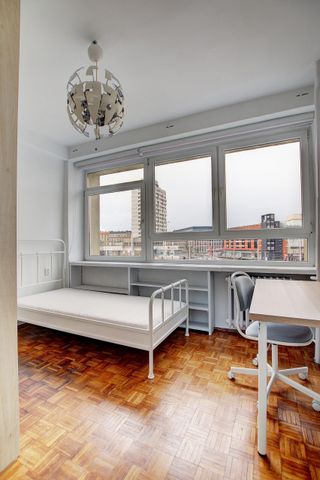 3pok. rozkład, 70m2, Plac Grunwaldzki, po remoncie! - Zdjęcie 3