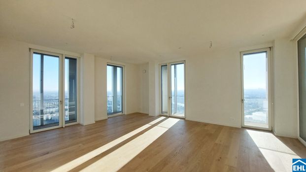 Exklusiver 3-Zi.-Erstbezug mit Sauna & Skylineblick - Photo 1