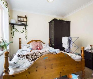 Staplefield Drive, Brighton, BN2 - Photo 2