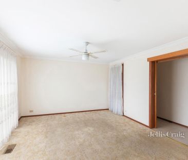 2/5 Alma Court, Springvale - Photo 2