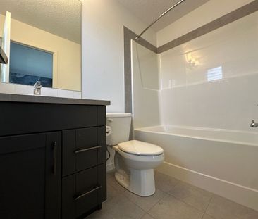946 | Mahogony | Duplex | 2 BEDS 2 BATHS | Lake Community Living - Photo 6