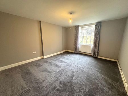 2 bedroom maisonette to rent - Photo 3