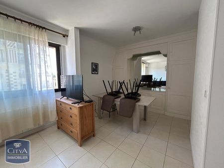 Location Appartement 2 pièces 57m² DEAUVILLE 14800 - Photo 2
