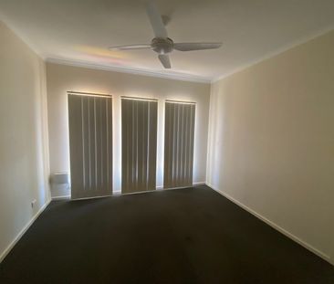 Relaxed Living Opposite the Reserve - Photo 4