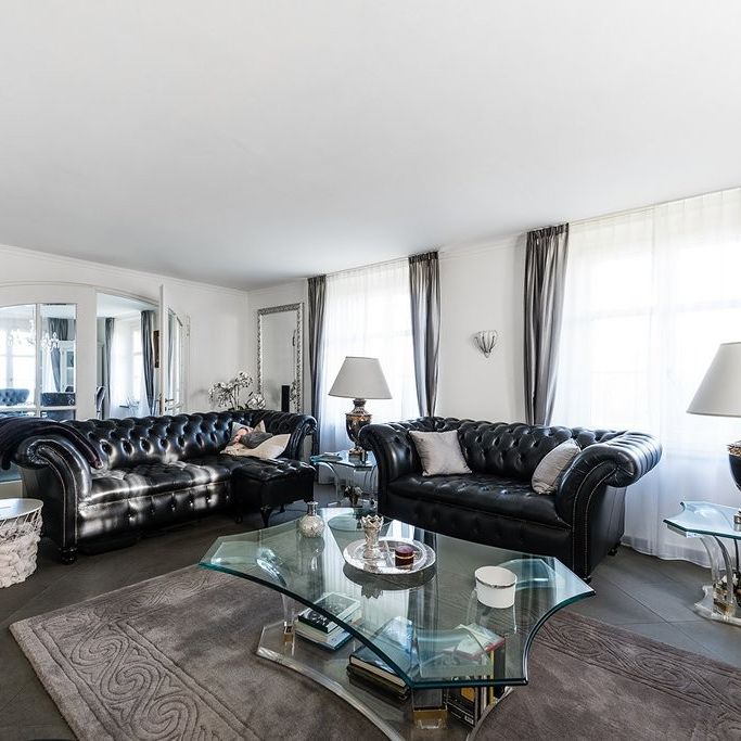 Wohnen im Schloss mit Blick auf den Bodensee - Photo 1