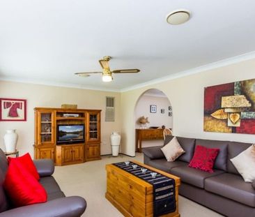 Spacious 3-Bedroom Brick Home in Convenient Location - Photo 1