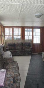 CHAMBRE À LOUER À SAINT-AGATHE-DES-MONTS,PRÈS DE TOUT LES SERVICES. - Photo 3