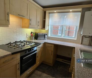 2 bedroom flat to rent - Photo 4
